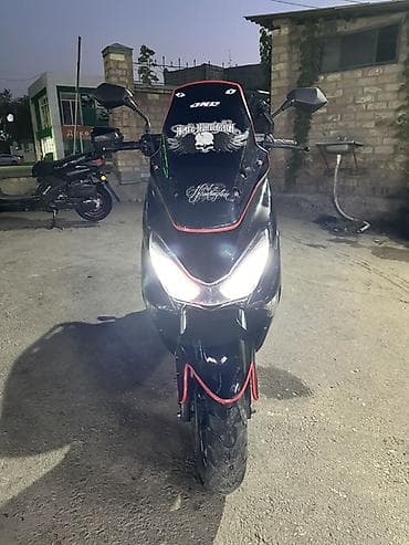 jet moto: Макси-скутер 150 куб. см, Бензин, Б/у — 7