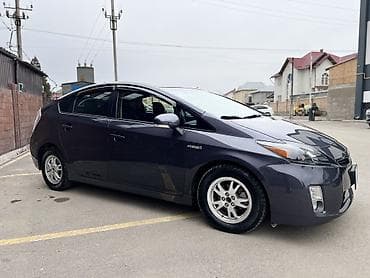 батареи на гибрид: Toyota Prius: 2013 г., Вариатор, Гибрид, Хэтчбэк — 2