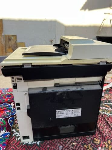 комп манитор: Многофункциональное печатающее устройство белого цвета, разработанное — 12