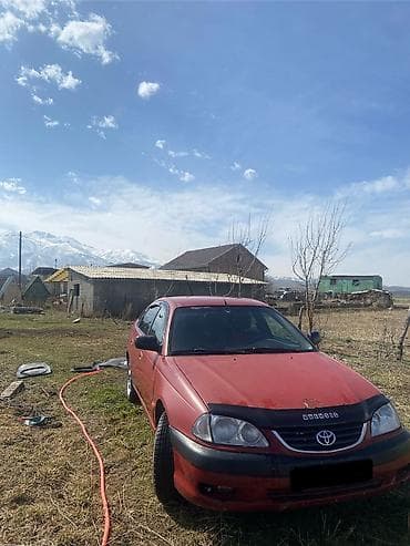 кароп: Toyota Avensis: 2002 г., 1.8 л, Ручные, Бензин, Лифтбек — 1