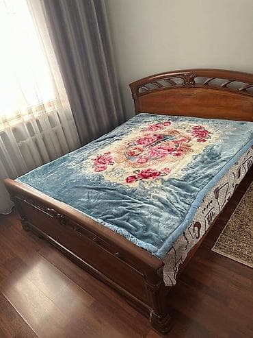 двух спальные кровати: Продаю двух спальный гарнитур, цена договорная — 1