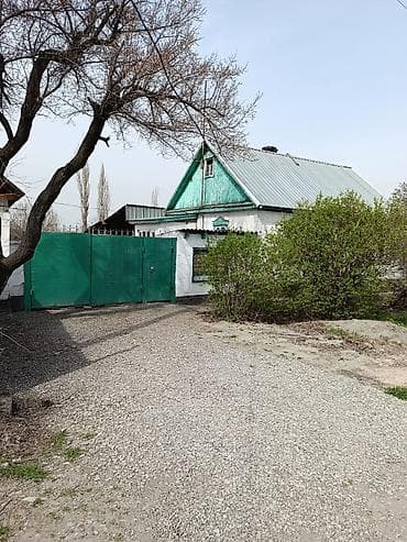 кара ой комната: Продаётся 2 жилых дома с большим приусадебным участком — 2