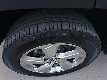 щит приборка: Toyota RAV4: 2021 г., 2.5 л, Автомат, Гибрид, Кроссовер — 8