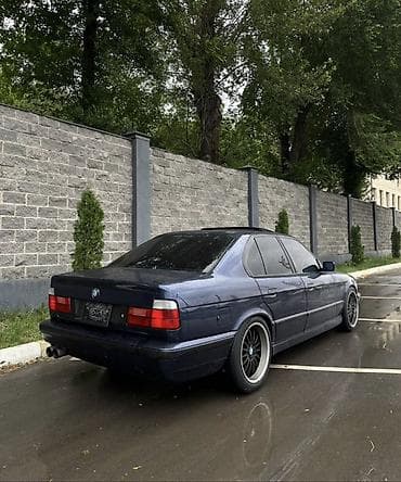 daf 480: BMW 5 series: 1990 г., 3 л, Механика, Бензин, Седан — 4
