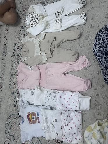 Комплект детской одежды для новорождённого/малыша (0–3 мес at lalafo.kg Комплект детской одежды для новорождённого/малыша (0–3 мес