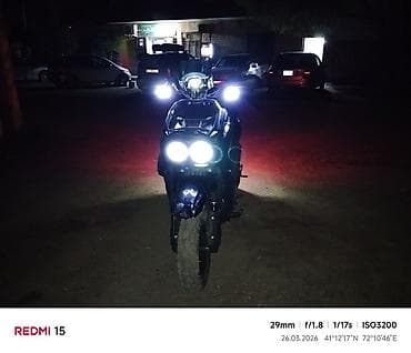 мото скутера: Скутер/мопед городского типа, тёмный цвет, с доработанным «туринговым» — 5