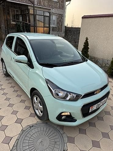 niva chevrolet: Chevrolet Spark: 2017 г., 1 л, Автомат, Бензин, Хэтчбэк — 2