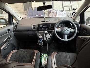 тайотта виш: Toyota WISH: 2003 г., 1.8 л, Автомат, Бензин, Универсал — 4