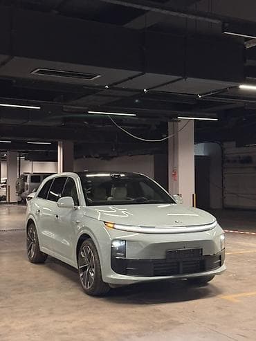 li: Lixiang L7: 2025 г., 1.5 л, Автомат, Электромобиль, Кроссовер — 5