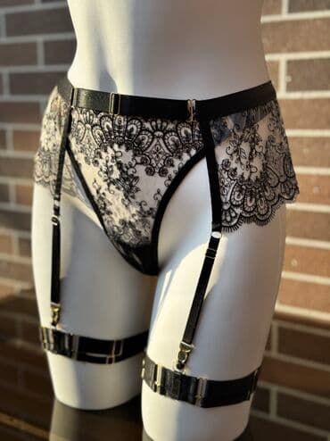 оборудование для нижнего белья: Комплект, Бюстгальтер, Стринги, Гипюр, С кружевом — 5