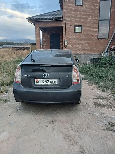 byd e2 2022: Toyota Prius: 2013 г., 1.8 л, Вариатор, Гибрид, Хэтчбэк — 1