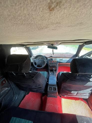 кассеты аудио: Mercedes-Benz E-Class: 2001 г., Универсал — 9