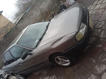 suzuki ignus: Kia : 1990 г., 1 л, Механика, Бензин — 2