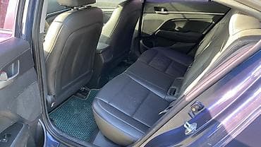 Продажа авто: Hyundai Avante: 2019 г., 1.6 л, Робот, Бензин, Седан — 5