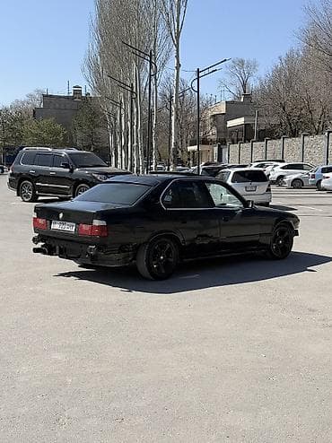 е34 2 5: BMW 520: 1993 г., 2 л, Ручные, Бензин, Седан — 4