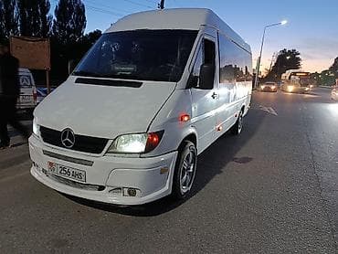 усилитель 5 1: Mercedes-Benz Sprinter, белый микроавтобус Заказ Свет и обзор: - — 1