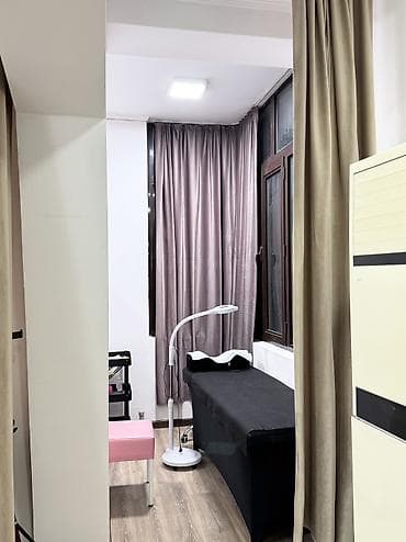 аренда салон ош базар: Сдаются рабочие места в бьюти-студии ✨ Кушеткиманикюрные столы В — 8