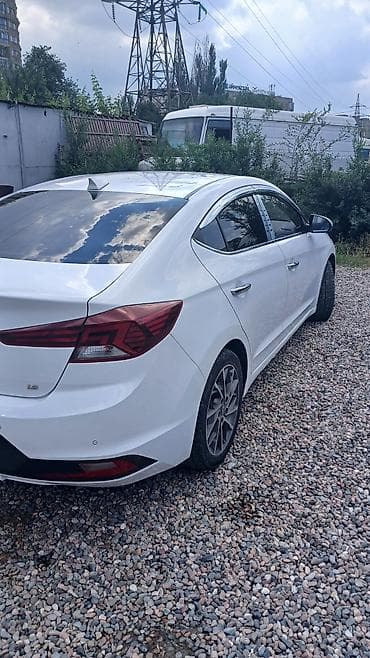 byd 5: Hyundai Avante: 2018 г., 1.6 л, Автомат, Бензин, Седан — 3