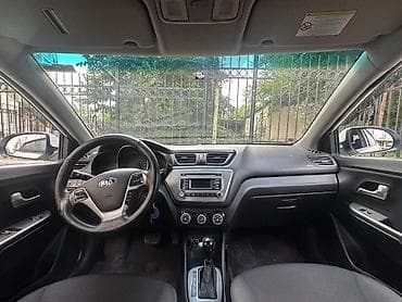 mers e220: Kia Rio: 2016 г., 1.6 л, Автомат, Бензин, Седан — 3