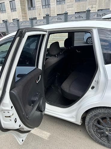Унаа сатуу: Honda Jazz: 2012 г., 1.3 л, Вариатор, Бензин, Хетчбек — 7