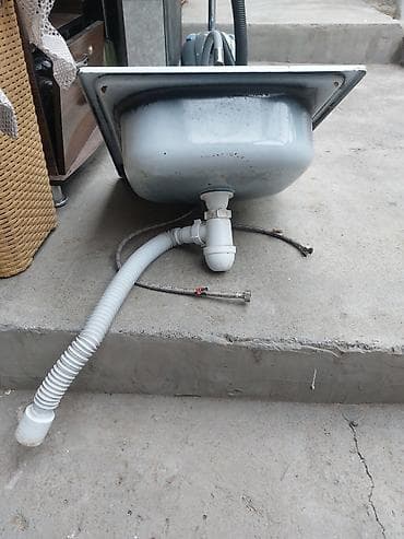 эмалированная: Кухонная мойка с крылом и смесителем - Материал: металл с эмалевым — 3