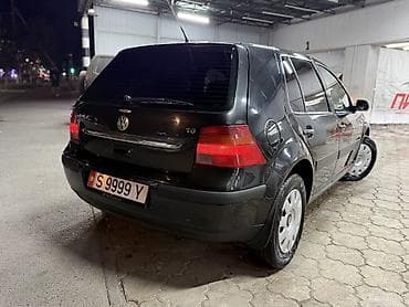 Продажа авто: Volkswagen Golf: 2003 г., 1.6 л, Механика, Бензин, Хэтчбэк — 2