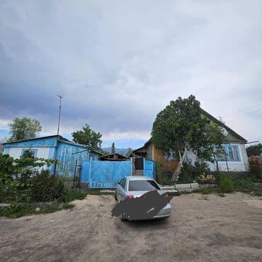 продаю дом бишкек квартира: Дом, 63 м², 6 комнат, Собственник, Старый ремонт — 25