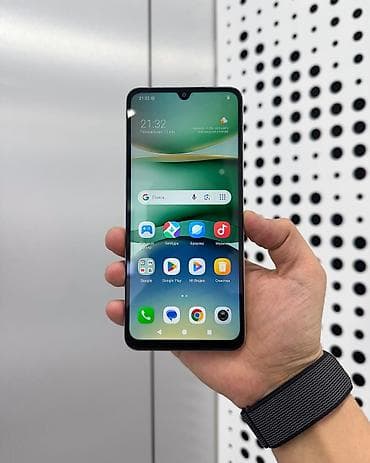 х р: Redmi, Redmi A5, Б/у, 128 ГБ, цвет - Золотой, 2 SIM — 3