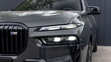 пленку: BMW X7: 2024 г., 4.4 л, Автомат, Бензин, Внедорожник — 4