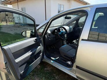 шумо и вибро изоляция: Mitsubishi Colt: 2004 г., 1.1 л, Механика, Бензин, Хэтчбэк — 6