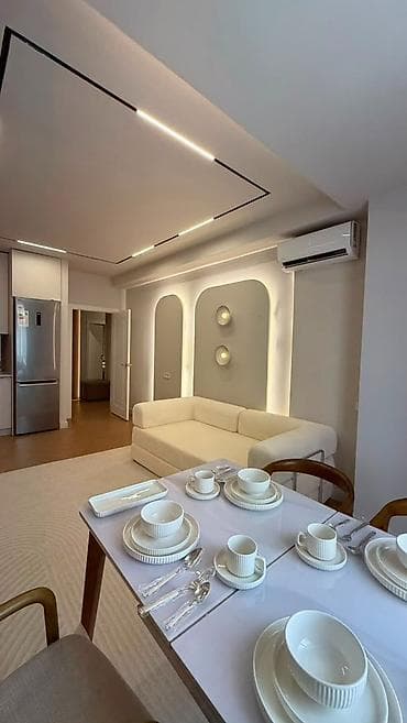 Недвижимость: 3 комнаты, 91 м², Азия Молл Элитка, 3 этаж, Свежий ремонт — 1