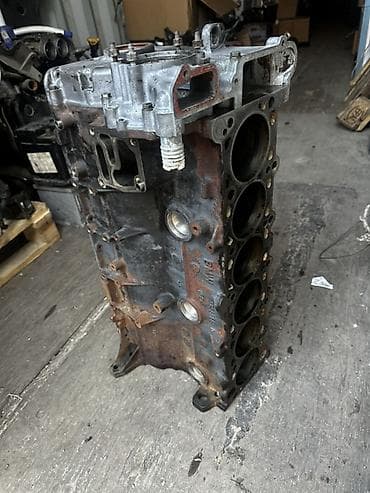 mazda 929: Картер BMW Оригинал — 1