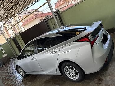 prius v: Toyota Prius: 2021 г., Вариатор, Гибрид, Хэтчбэк — 6