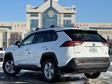 lada 4x4: Toyota RAV4: 2021 г., 2.5 л, Автомат, Гибрид, Кроссовер — 7