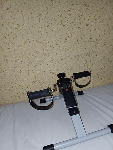 детские тренажеры: Домашний велотренажёр-педальный мини-байк с компьютером - Компактный — 8