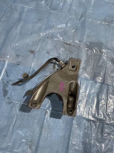 BMW E60 Кронштейн Бмв е60 правый руль Японец в наличии ❗️О НАЛИЧИИ at lalafo.kg BMW E60 Кронштейн Бмв е60 правый руль Японец в наличии ❗️О НАЛИЧИИ