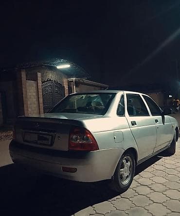 Унаа сатуу: ВАЗ (ЛАДА) Priora: 2008 г., 1.6 л, Кол менен иштөөчү, Бензин, Седан — 3