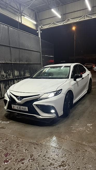 тайлта карола: Toyota Camry: 2018 г., 2.5 л, Автомат, Гибрид, Седан — 4
