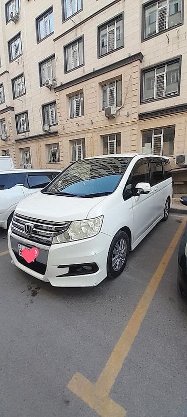степ ваган: Honda Stepwgn: 2010 г., 2 л, Вариатор, Бензин, Минивэн — 1
