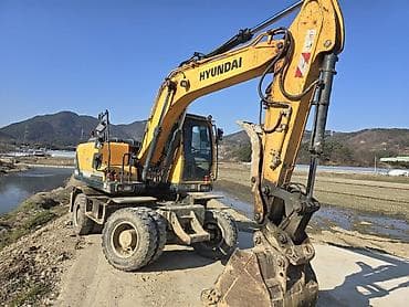 учеба экскаваторщика: Экскаватор | Выкорчевывание пней, Планировка участка, Водопровод — 9