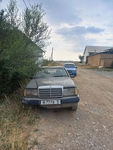 Mercedes-Benz W124: 1989 г., Седан — 3