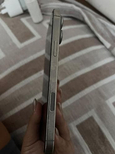 наушники с переводчиком: IPhone 16 Pro Max, Б/у, 256 ГБ, Natural Titanium, Зарядное устройство, Защитное стекло, Чехол, 88 % — 5