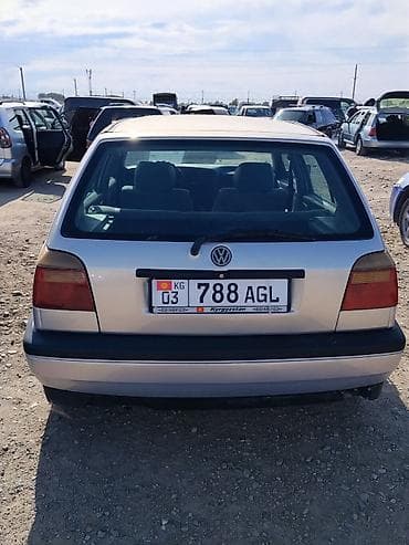 rox 01: Volkswagen Golf: 1992 г., 1.8 л, Хэтчбэк — 4