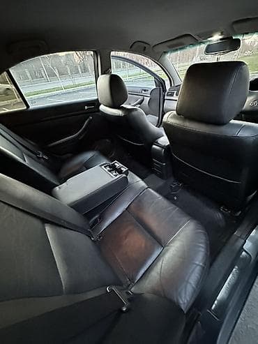 e star: Toyota Avensis: 2003 г., 2 л, Автомат, Бензин, Седан — 7