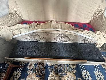 love is: Прямой диван — 4