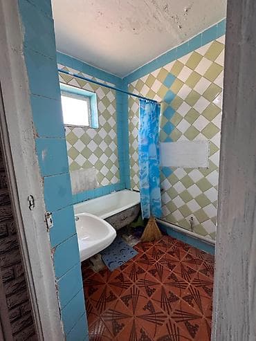 номера в иссык куле: 3 комнаты, 62 м², 105 серия, 105 серия, 4 этаж, Косметический ремонт — 4