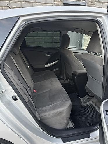 Toyota Prius: 2015 г., 1.8 л, Вариатор, Гибрид — 8
