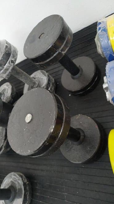 настольные теннисные ракетки: 6х6 кг Итого: 12 кг разборные гантели У нас сейчас Новогодние — 1