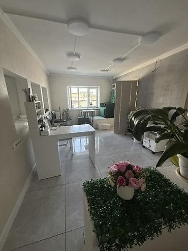 марс: Аренда кабинетов в салонах красоты, 40 м² — 2