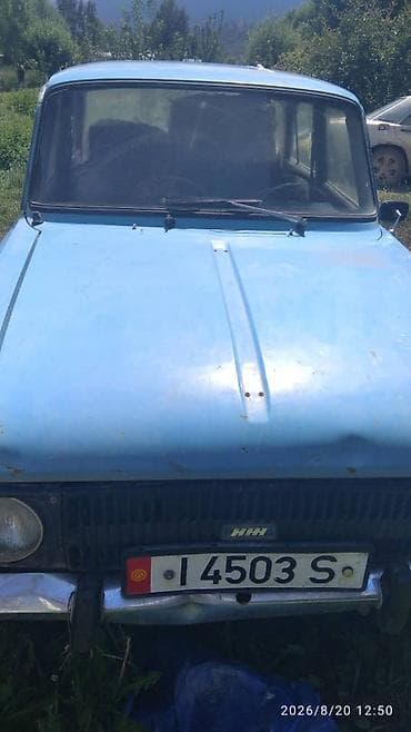 mazda 6 2002: Автомобиль Москвич (АЗЛК), классический седан голубого цвета — 1